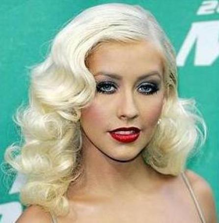 Christina Aguilera se află în căutarea unei noi iubiri