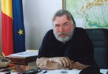 Adrian Păunescu 18410258