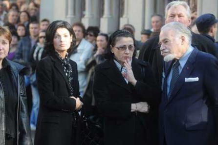 Adrian Păunescu, cimitirul Bellu 18410471