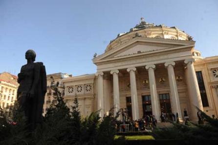 Adrian Păunescu, omagiu la Ateneu 18410392