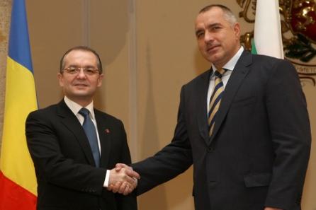 Premierul bulgar, către Boc: România şi Bulgaria trebuie să ceară sprijin PE pentru Schengen