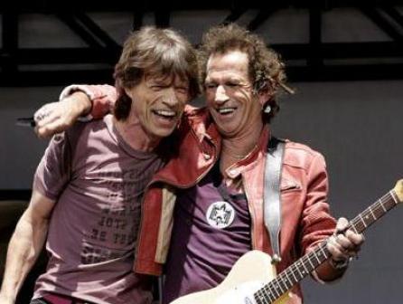 Chitaristul trupei Rolling Stones a lovit un jurnalist, într-un hotel din Paris