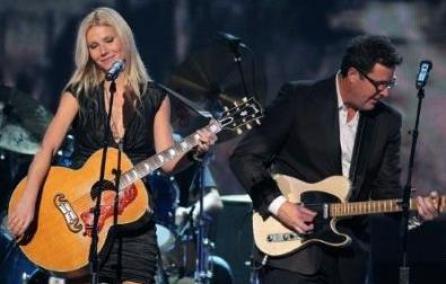 Gwyneth Paltrow cântă country în premieră