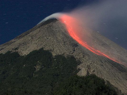Vulcanul Merapi a făcut 240 de victime