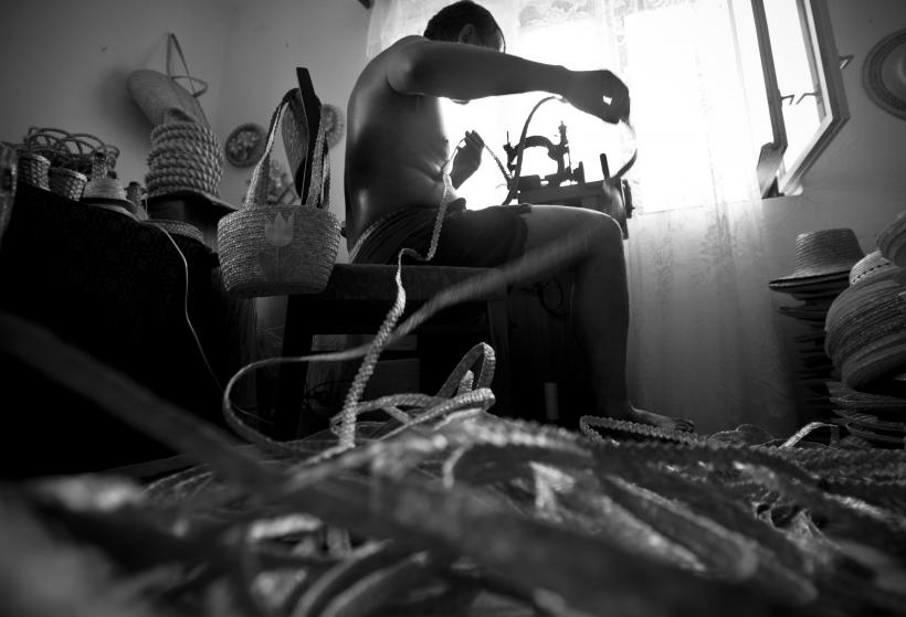 Crişani, satul pălăriilor 18411241