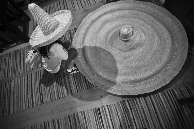 Crişani, satul pălăriilor 18411244