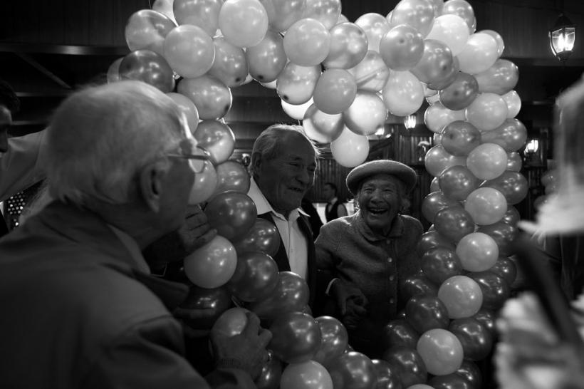 Pensionarii, dependenti de stat 18411163