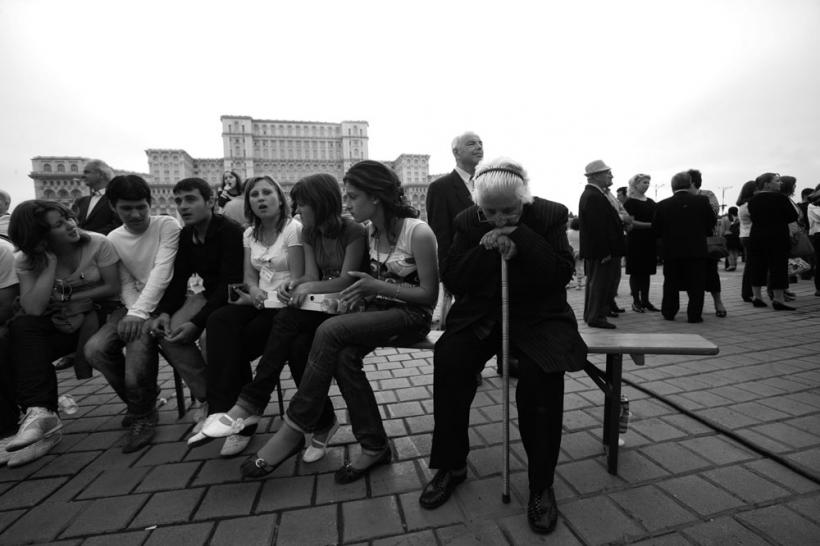 Pensionarii, dependenti de stat 18411175