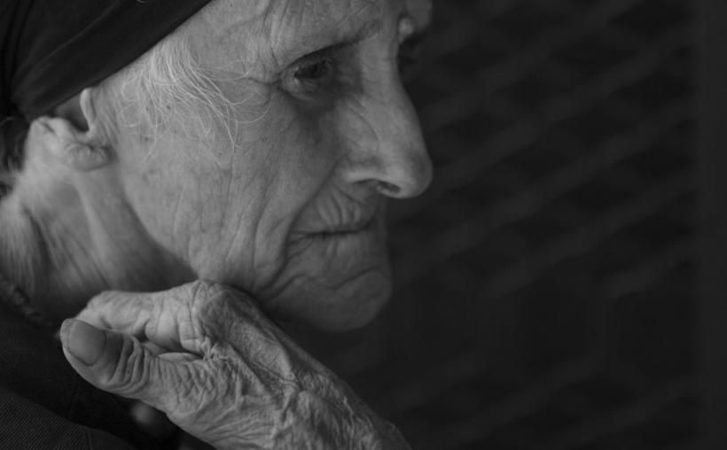 Pensionarii, dependenti de stat 18411177