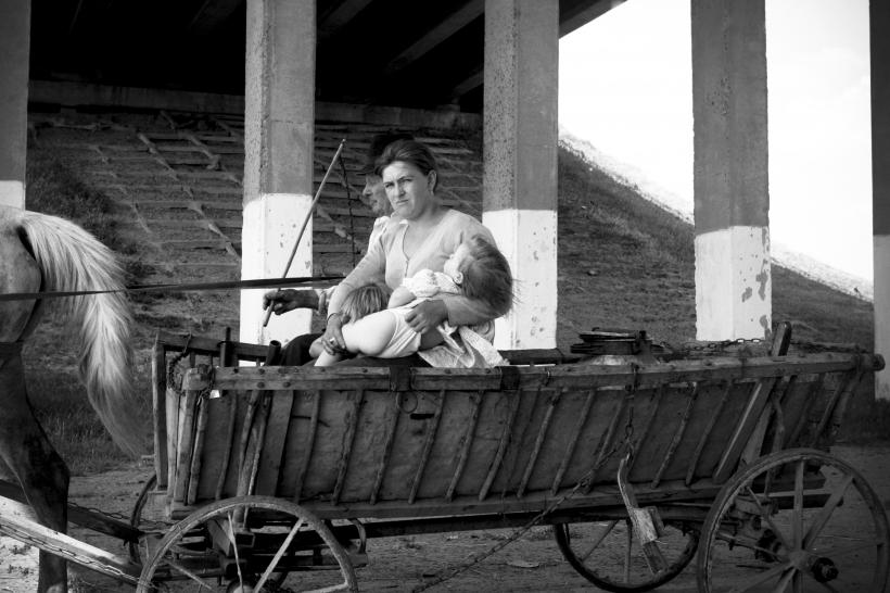 Republica Moldova - Fragila democraţie 18411270