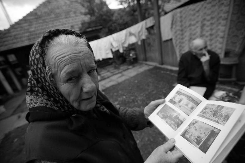 Bisericile de sub ape 18411588