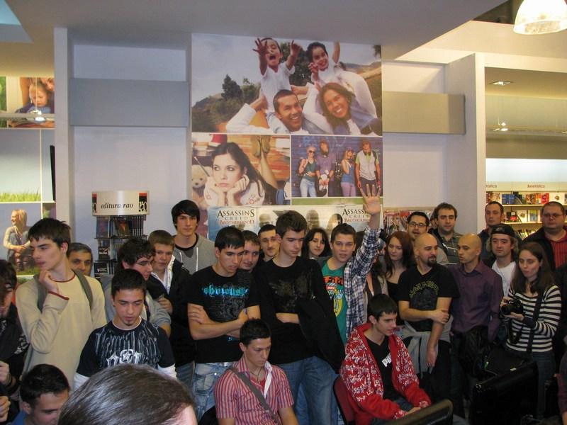 Imagini de la lansarea Assassin's Creed 2: Brotherhood în România 18411977