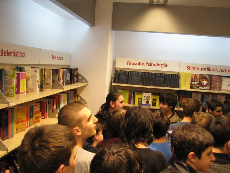 Imagini de la lansarea Assassin's Creed 2: Brotherhood în România 18411990