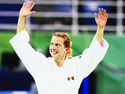 Alina Dumitru a câştigat Grand Prix-ul de judo de la Abu Dhabi