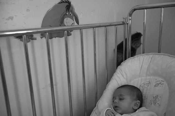 Copii abandonaţi 18412190