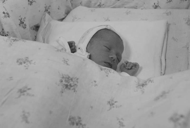 Copii abandonaţi 18412194