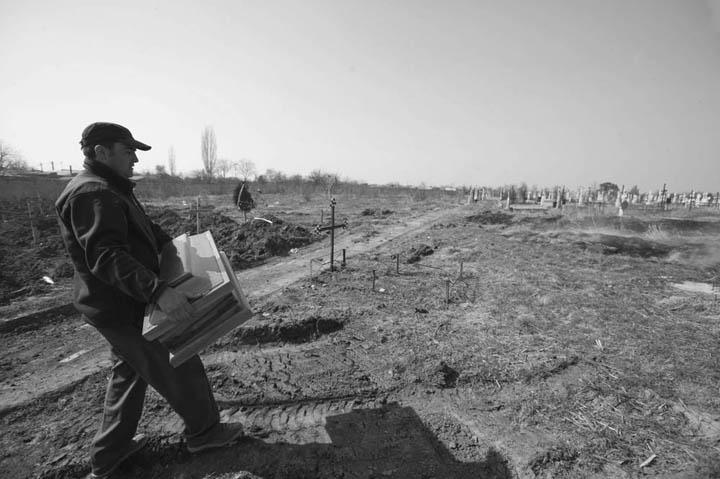 Copii abandonaţi 18412201