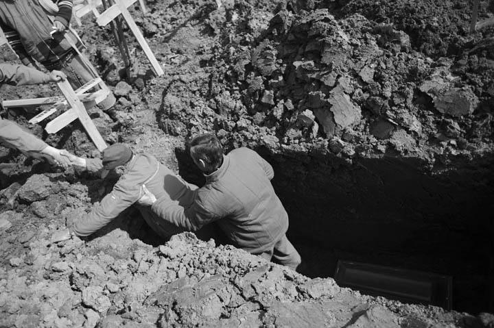 Copii abandonaţi 18412204