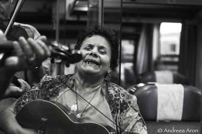 "Cântecele din Cimitirul Vesel” 18412716