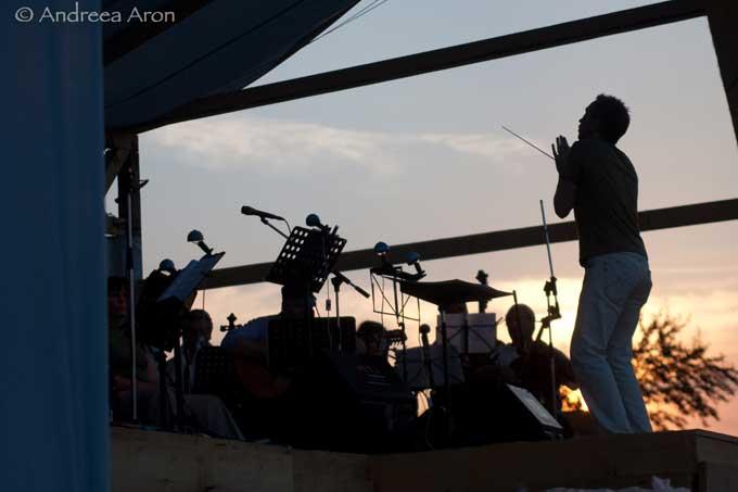 "Cântecele din Cimitirul Vesel” 18412719