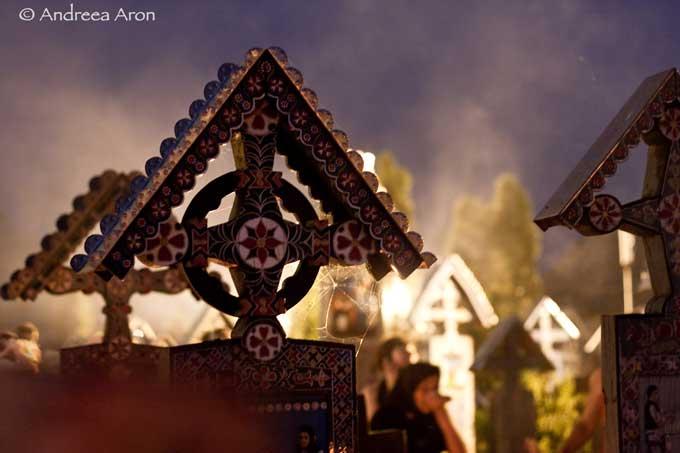 "Cântecele din Cimitirul Vesel” 18412721