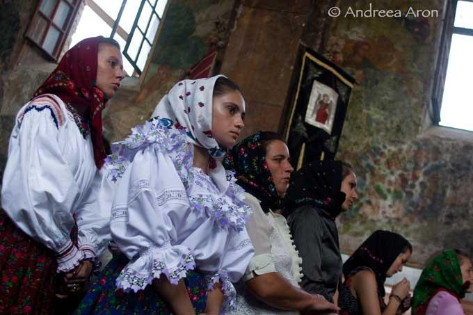 "Cântecele din Cimitirul Vesel” 18412725