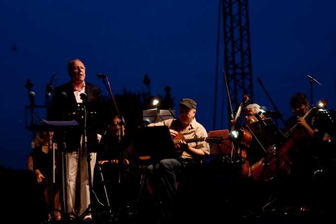 "Cântecele din Cimitirul Vesel” 18412728