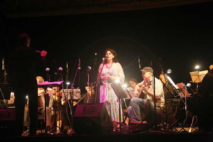 "Cântecele din Cimitirul Vesel” 18412734