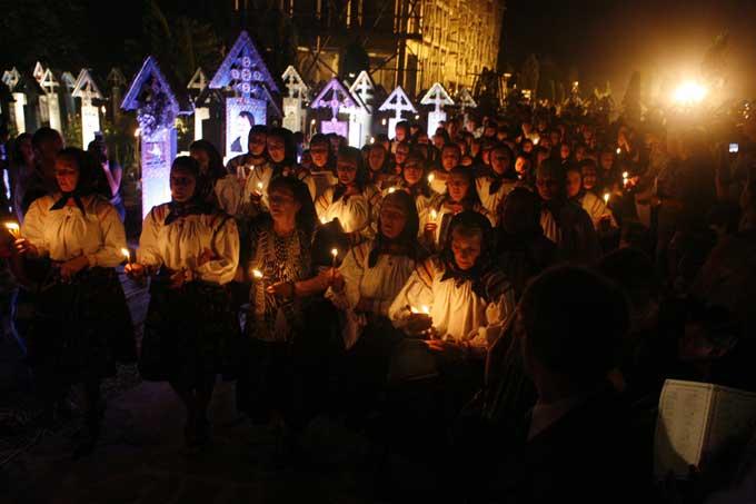 "Cântecele din Cimitirul Vesel” 18412738