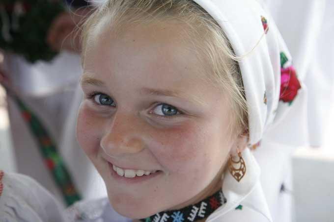 "Cântecele din Cimitirul Vesel” 18412752