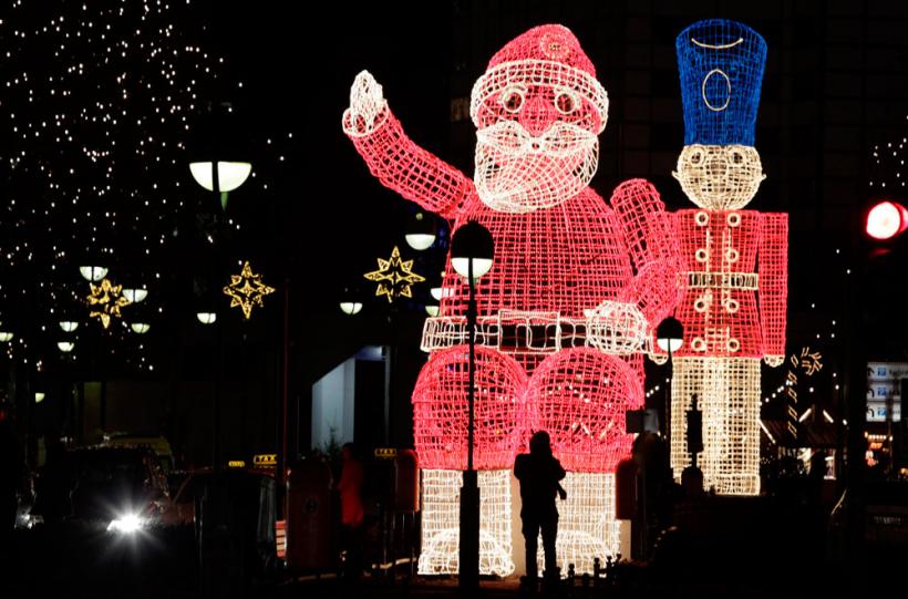 Pregatiri pentru sarbatorirea  Craciunului 18412659