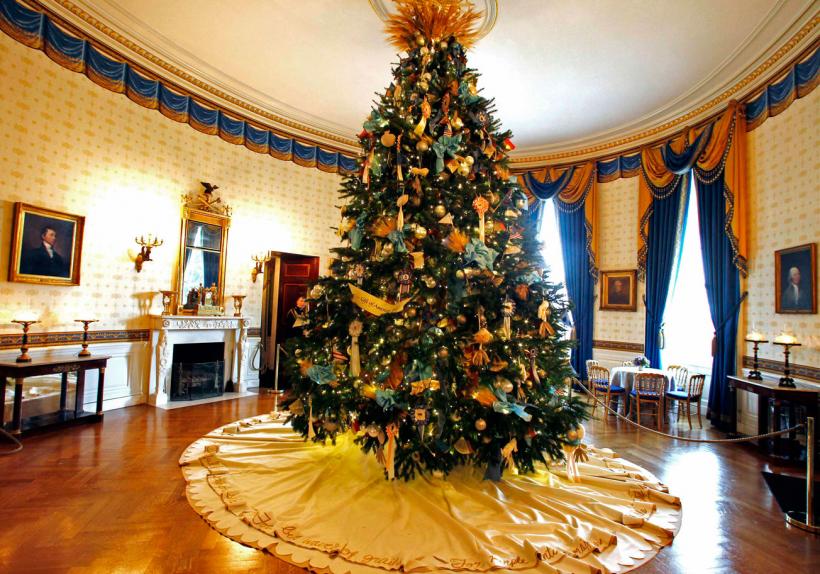 Pregatiri pentru sarbatorirea  Craciunului 18413809