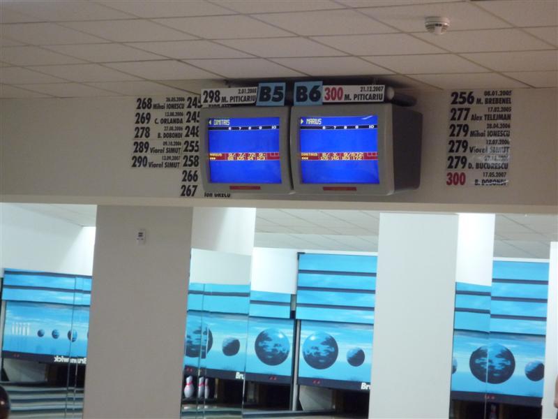 Primul turneu internaţional de bowling din România 18413093