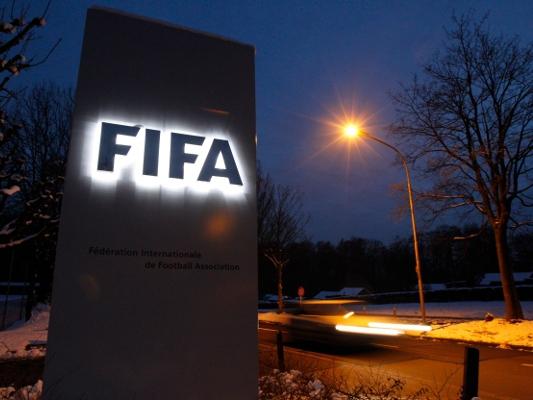 Corupţie la nivel înalt! Vezi câţi bani au primit cei trei oficiali FIFA acuzaţi!