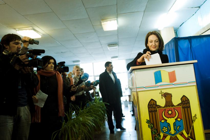 MAE: Alegerile din R.Moldova demonstrează opţiunea către UE a cetăţenilor