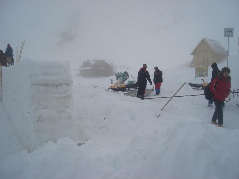 Hotel de gheaţă la Bâlea Lac 18414088