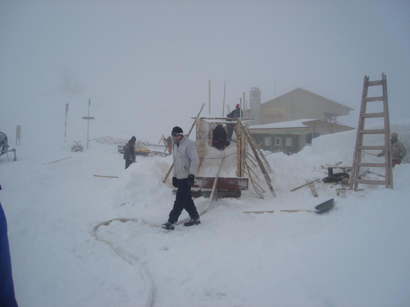 Hotel de gheaţă la Bâlea Lac 18414091