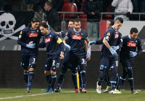 Napoli a învins pe Palermo cu gândul la Steaua
