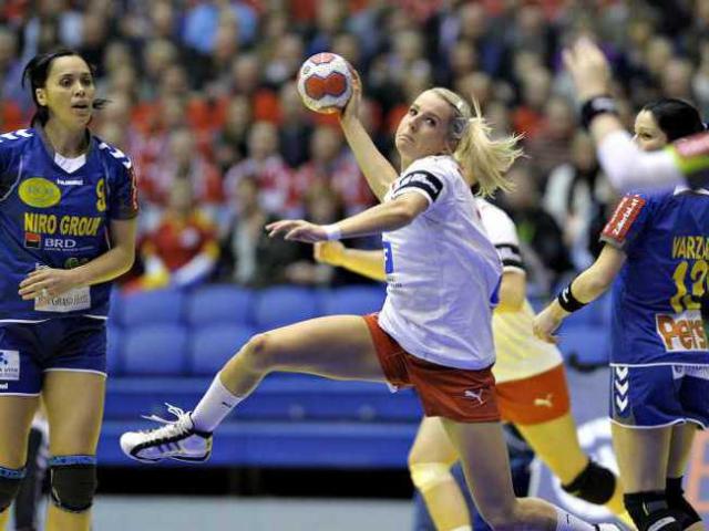 CE de handbal: România - Danemarca 22-25 18414103