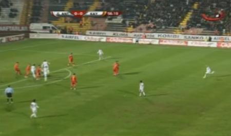Video: Un fost dinamovist a marcat golul sezonului în Turcia!