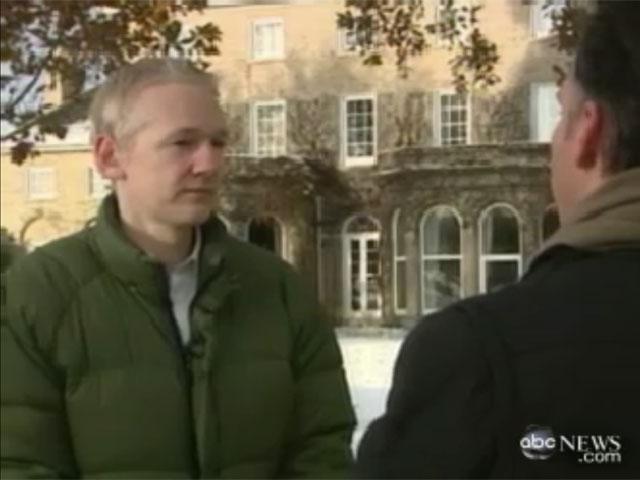 Julian Assange către un jurnalist ABC News: "Scârbă tabloidă"