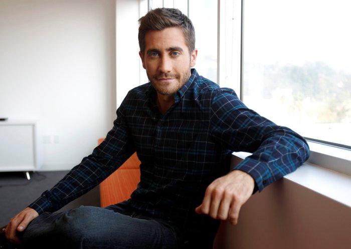 Jake Gyllenhaal dă 11.000 de dolari din dragoste