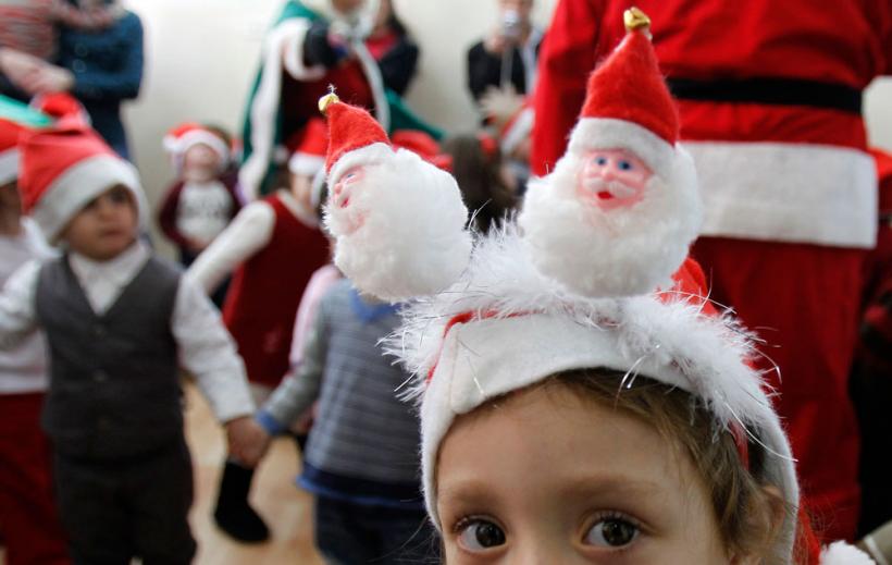 Aşteptându-l pe Moş Crăciun 18415764