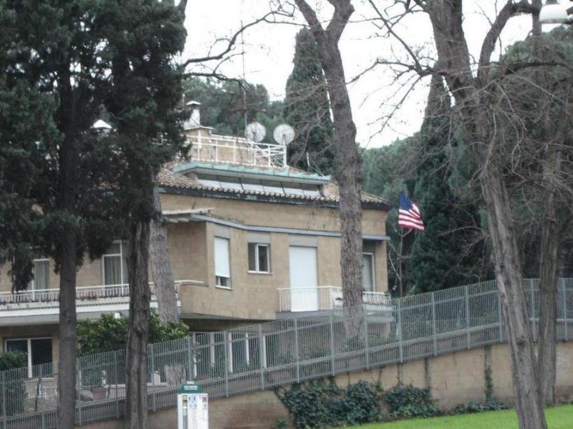 Pachet suspect, descoperit la ambasada SUA din Vatican