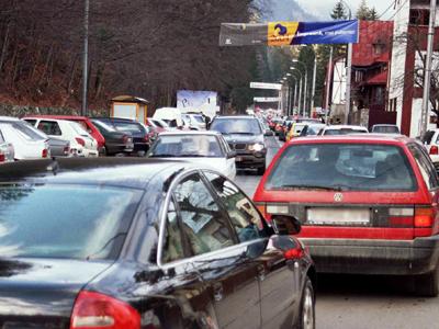 Traficul către Bucureşti, îngreunat pe DN1, DN1A, DN73, DN2 şi pe autostrada Bucureşti - Piteşti