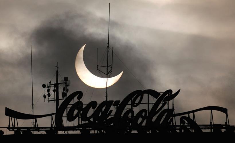 Amurg la amiază: eclipsa parţială de Soare 18416543
