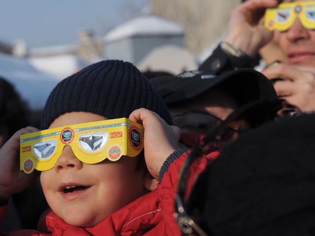 Eclipsa parţială de Soare, vizibilă în România timp de trei ore