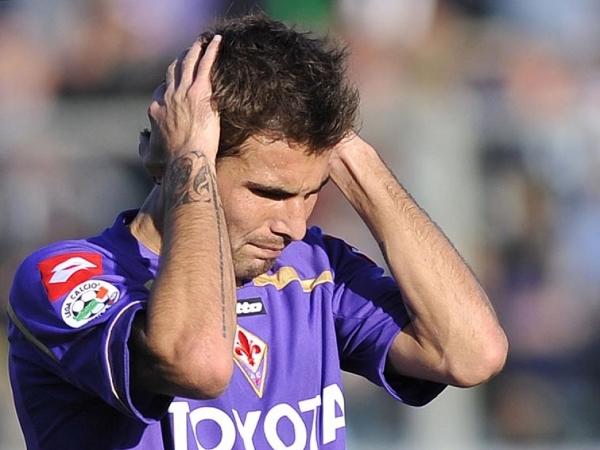 Fiorentina va deschide acţiuni în plan sportiv şi civil împotriva lui Mutu