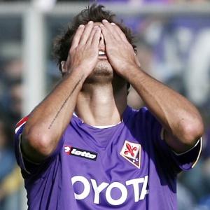 Oficial: Fiorentina l-a exclus pe Mutu din echipă!