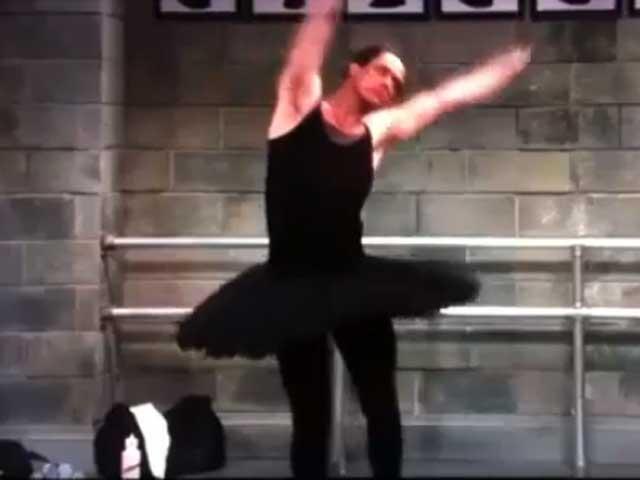 Jim Carrey, balerină la SNL